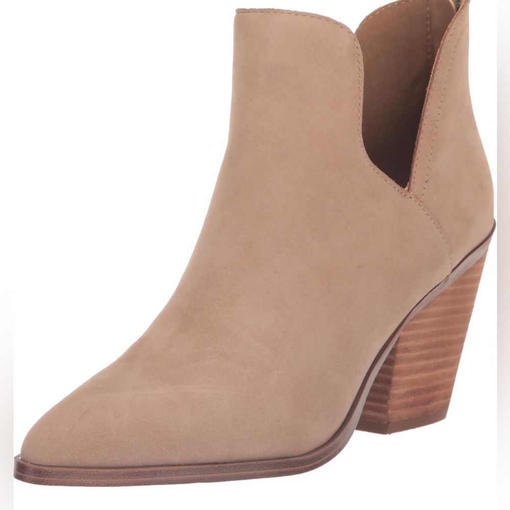 BLONDO - NWT SIZE 5.5 SUEDE ANKLE BOOTS